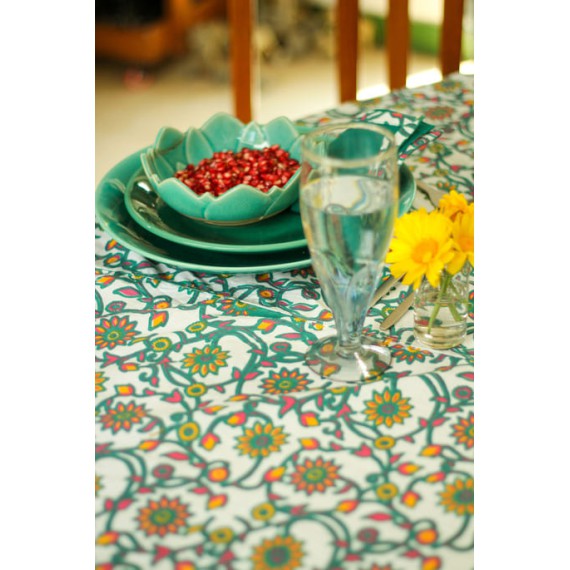 Green flower Round Table Cloth for Eight