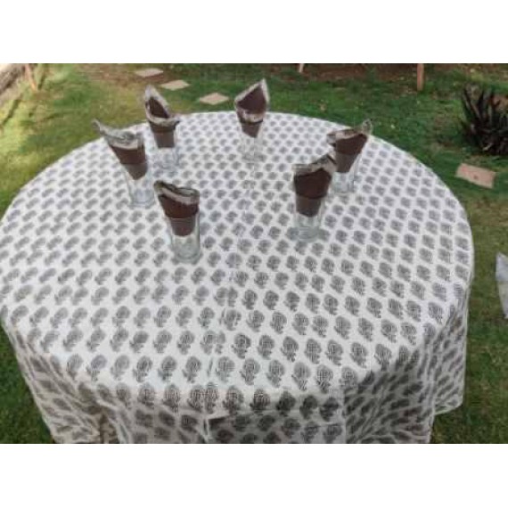 Nargis round table cloth for six