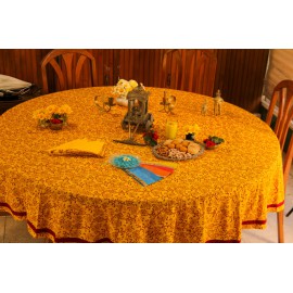 Fanny yellow table cloth for eight