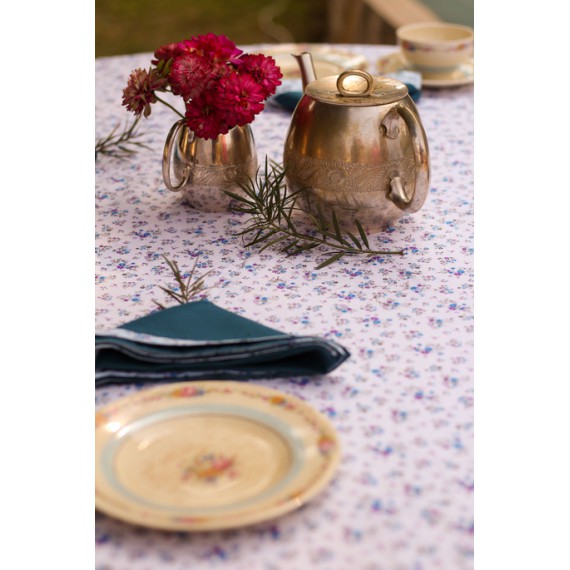 White and purple flower print round table cloth for six