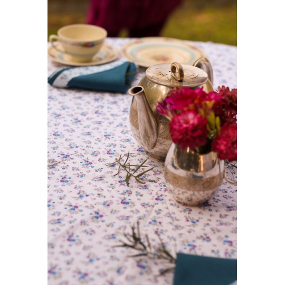 White and purple flower print round table cloth for six