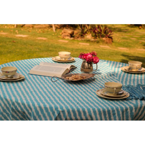 Blue striped round table cloth for six