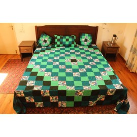 Harini green bed cover