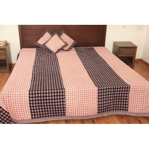 Laal double bed cover