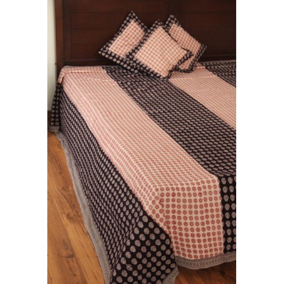 Laal double bed cover