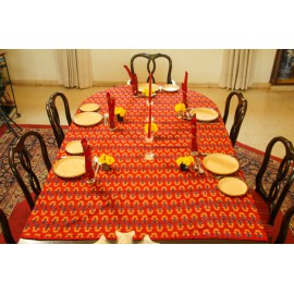 Maroon six seater table cloth