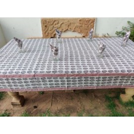 Black and white rectangular table cloth for six