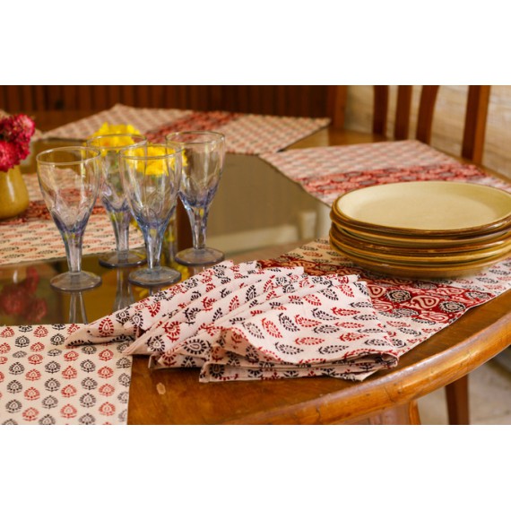 Damoh table mat set