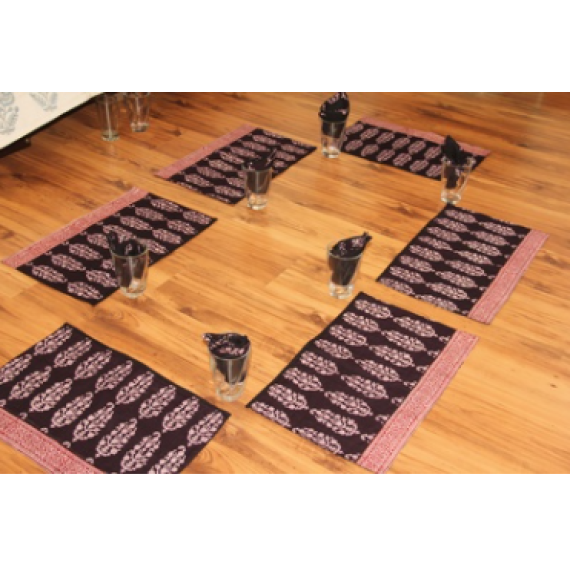 Guna table mat set