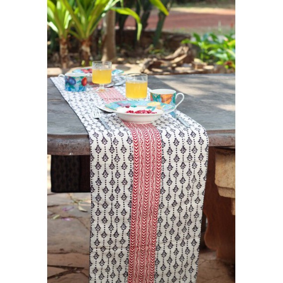 Leena table runner